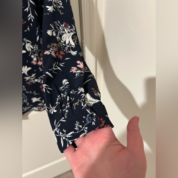 Hilary Radley Blue Floral Blouse - Picture 3 of 9